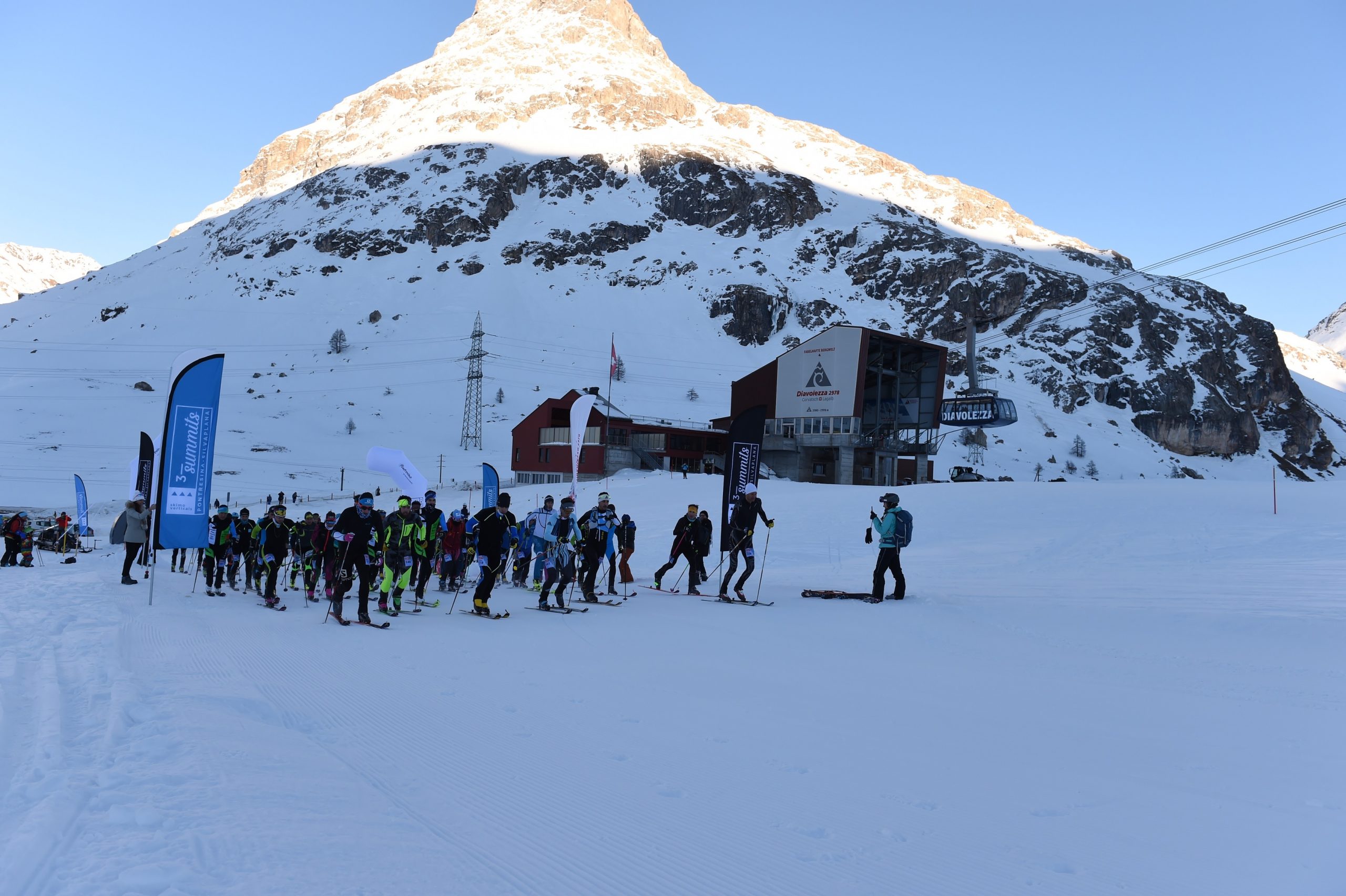 3-Summits - Diavolezza - 2020
Skitourenwettkampf mit Hhenunterschied: 890 hm, Distanz: 4.5 km
https://www.3-summits.ch