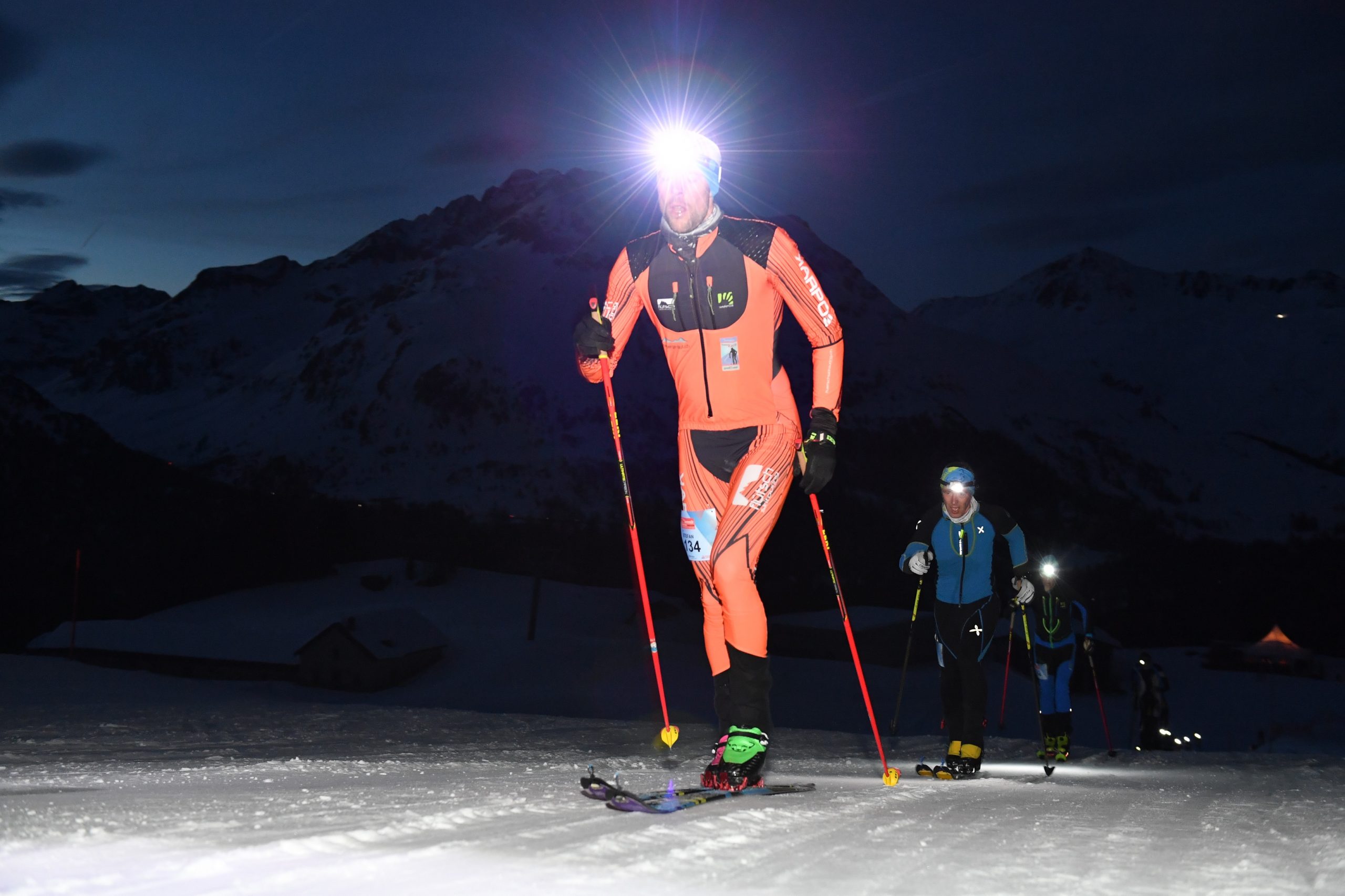 3-Summits - Corvatsch - 2020 Silvaplana
Skitourenwettkampf mit Hhenunterschied: 890 hm, Distanz: 4.5 km
https://www.3-summits.ch