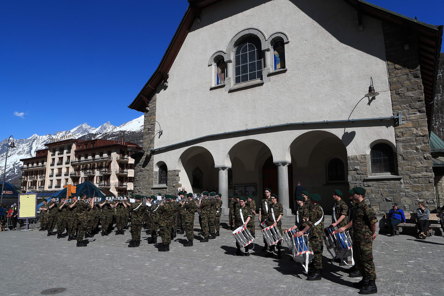 PATROUILLE DES GLACIERS 2018

Premiere course Zermatt-Verbier


Verbier, le 17 avril 2018