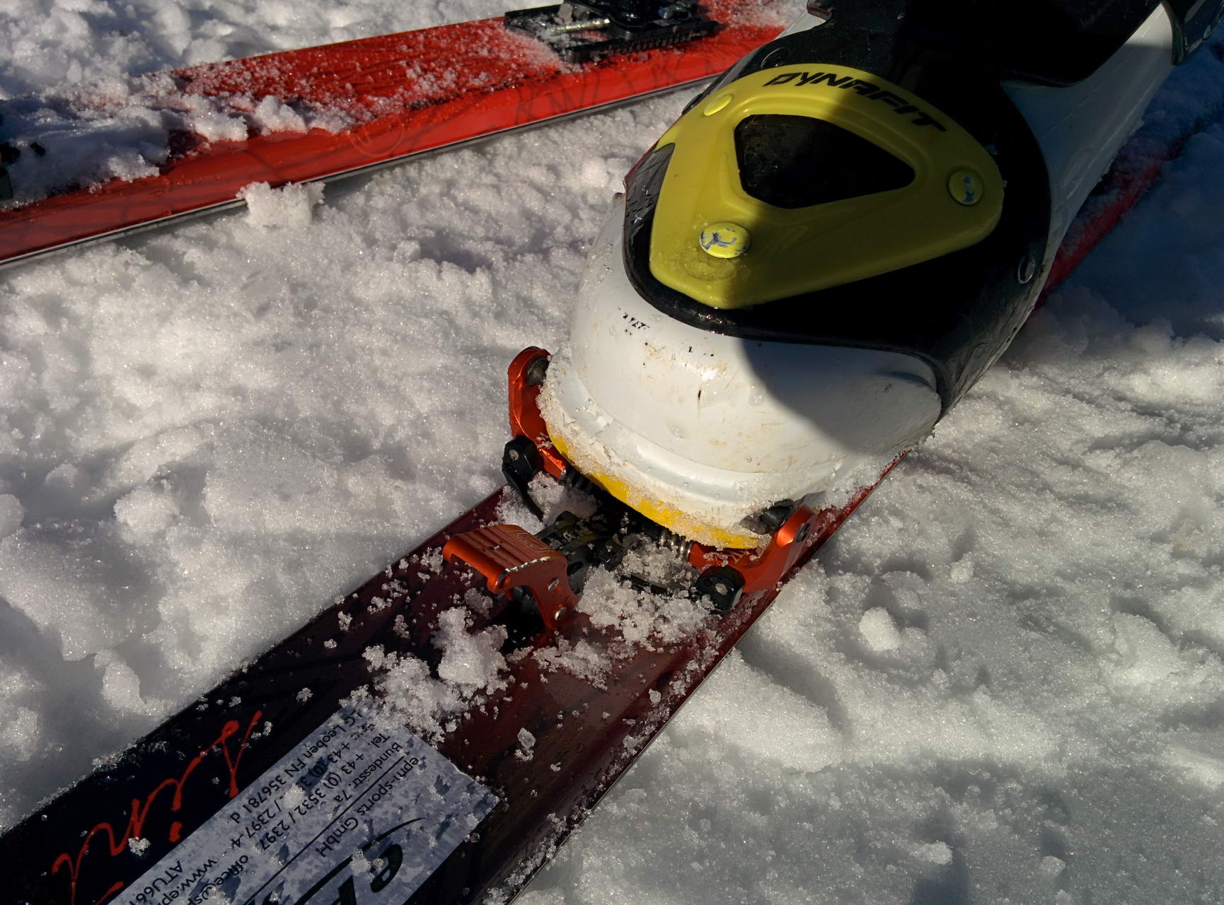 Perfekt und präzise passt der Schuh in die ATK Race SL-R Bindung
