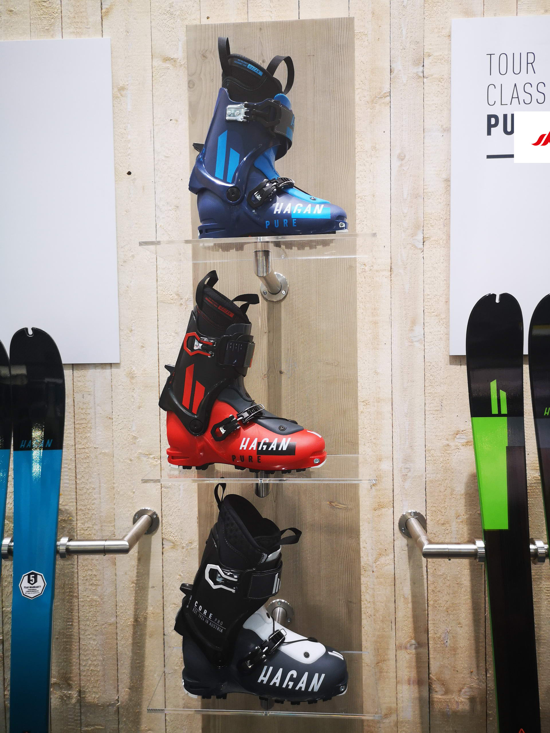 ISPO 2019 Hagan Core Schuhe Bild Karl Posch SKIMO Austria