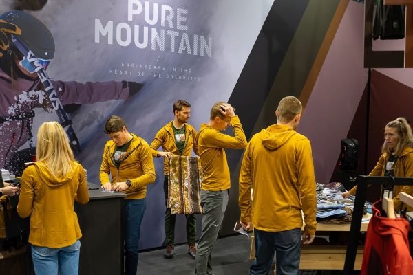 salewa auf der alpinmesse min
