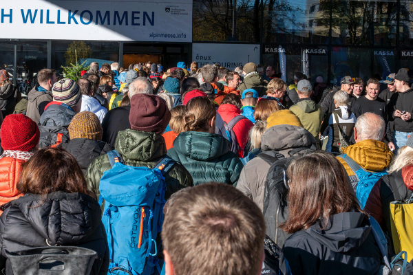 2024 alpinmesse eingang cmi 12219