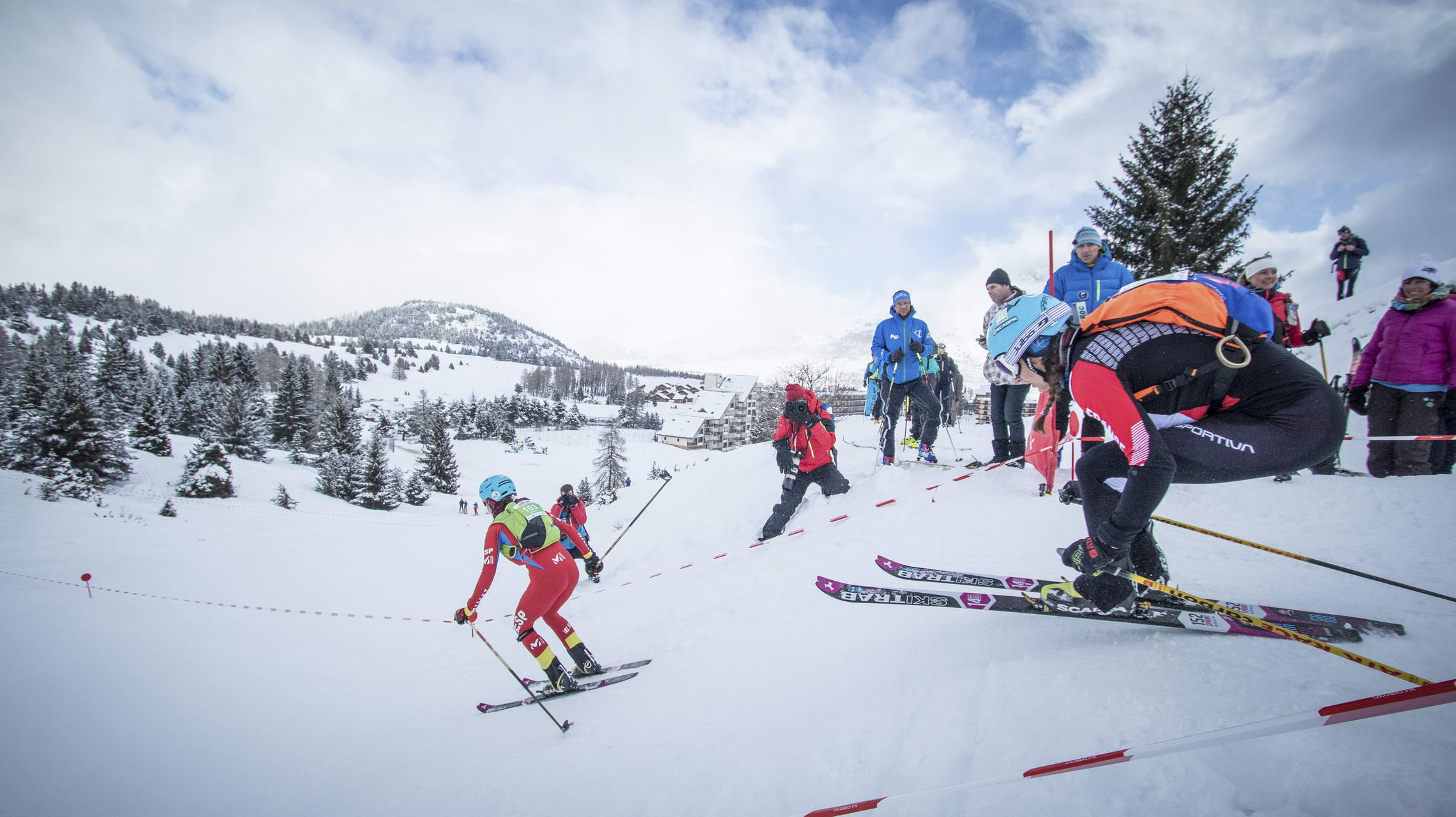 Weltcup Frankreich 2019 SKIMO Austria Sprint Motiv 100 Bild ISMF Areaphoto LR