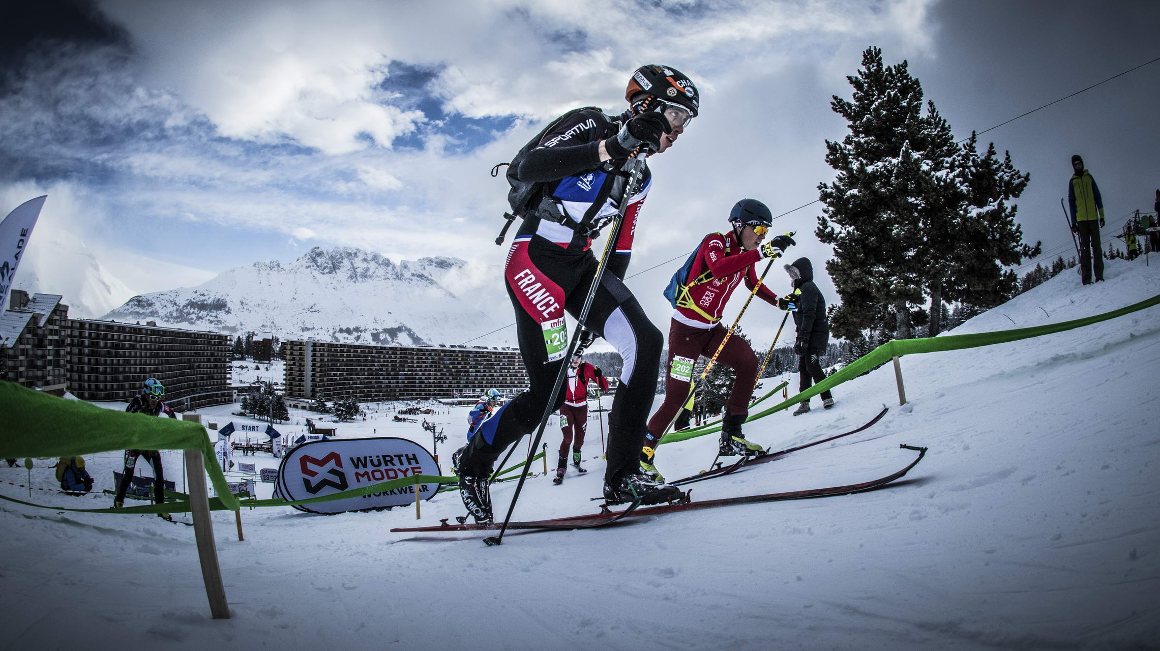 Weltcup Frankreich 2019 SKIMO Austria Sprint Motiv 73 Bild ISMF Areaphoto LR