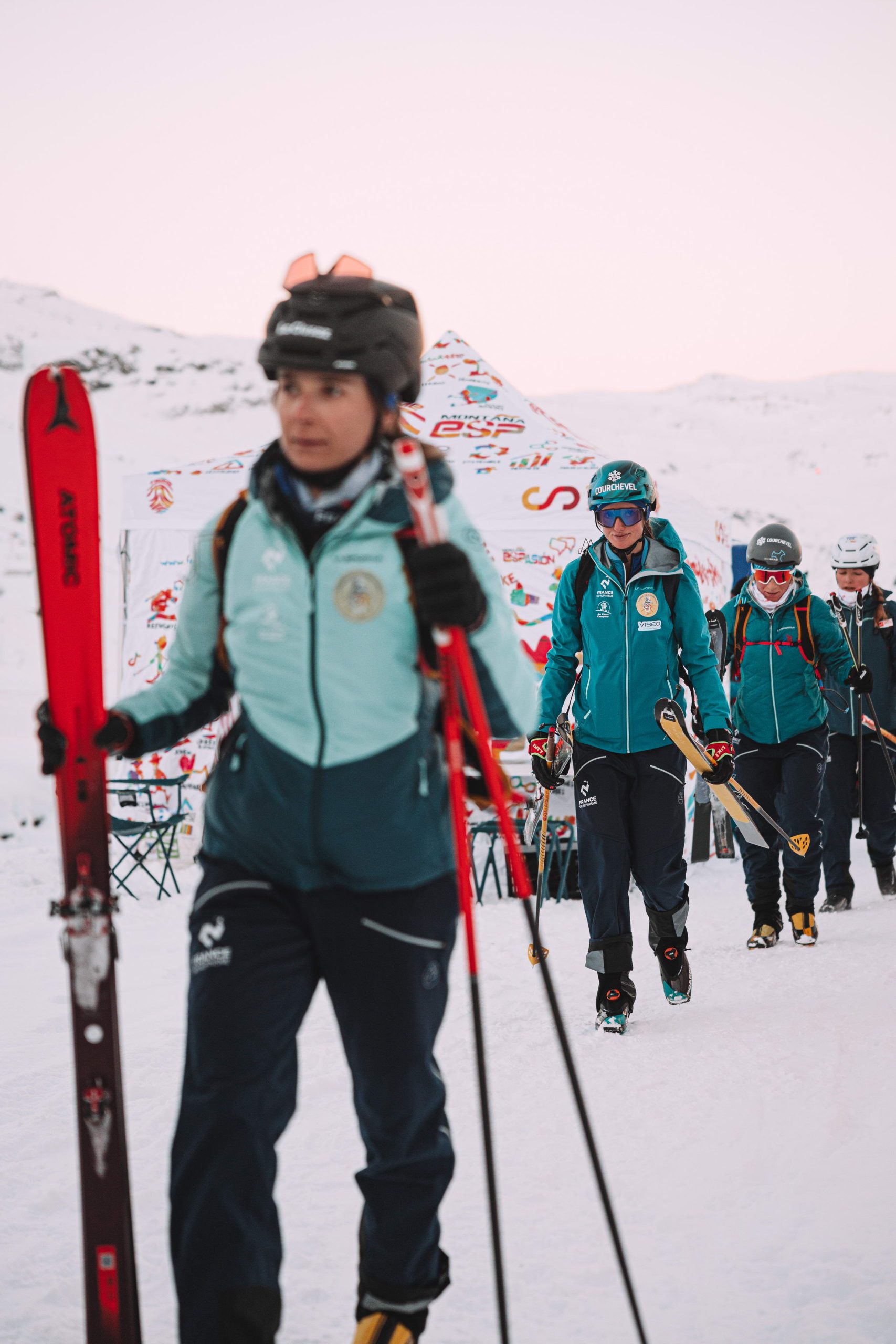 wc val thorens mixed relay 26112023 058 all rights ismf