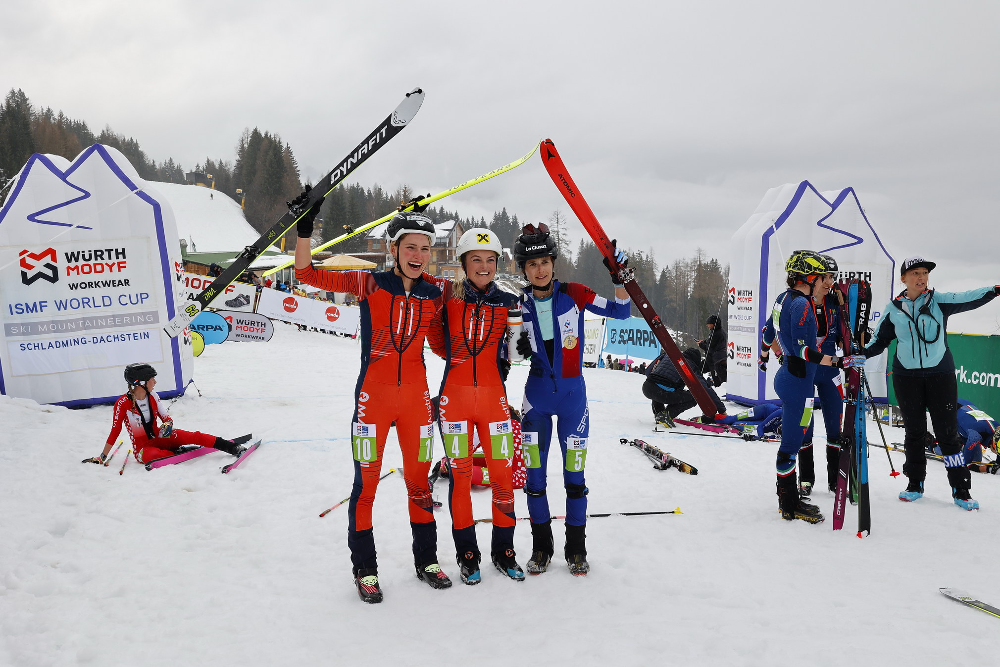 skimo weltcup schladming 132024 zieleinlauf 303 bild karl posch lr